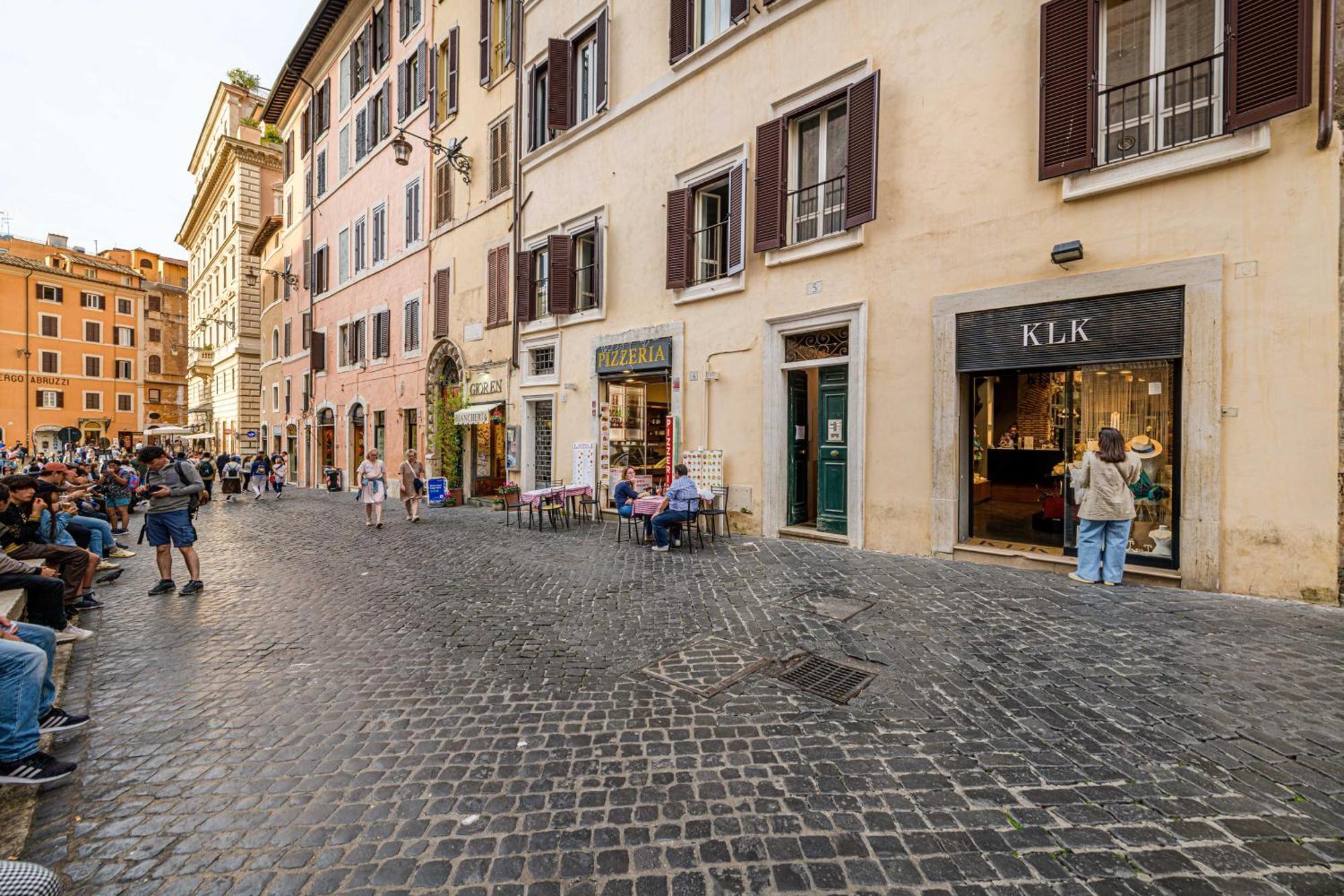 Deluxe Apartments Pantheon Rome Bagian luar foto